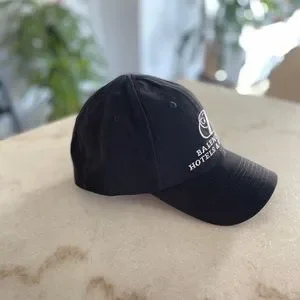 Balenciaga resorts baseball cap nwt Balenciaga Hotels & Resorts Embroidered Logo White  main image 4